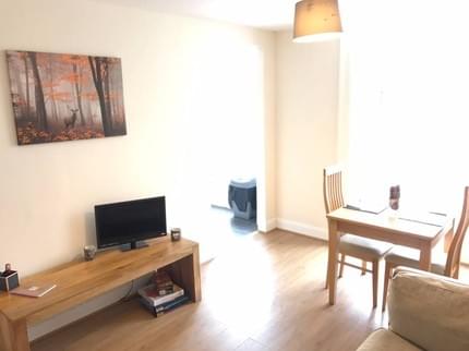 7SINS MONTROSE SERVICED APARTMENTS ALLARDICE MONTROSE