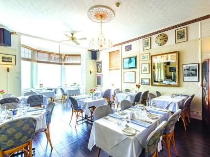 HOUSEL BAY HOTEL BEREPPER LIZARD