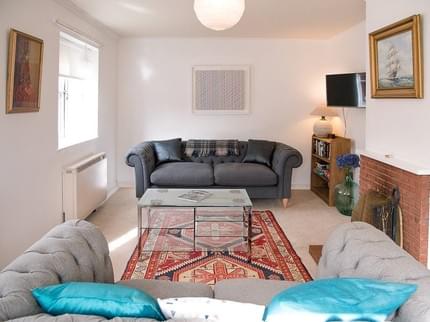 1 MARKET HILL ALDERTON WOODBRIDGE