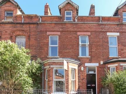 MODERN TOWNHOUSE CROMWELL ROAD BELFAST