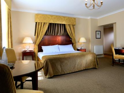 MACDONALD SWAN S NEST HOTEL ALDERMINSTER STRATFORD UPON AVON