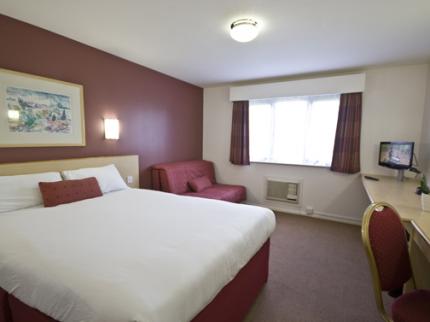 DAYS INN BISHOPS STORTFORD M11 BERDEN STANSTED AIRPORT