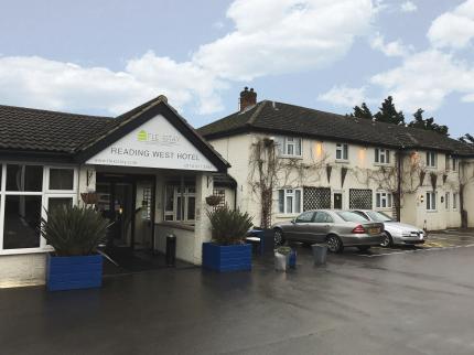 FLEXISTAY READING WEST APARTHOTEL ALDERMASTON READING BERKSHIRE
