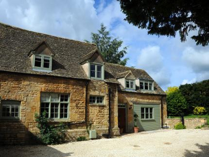 KINGS HOTEL ASTON SUBEDGE CHIPPING CAMPDEN
