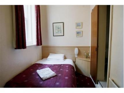 BROOKLYN HOTEL BLACKPOOL