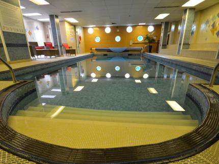 RIVIERA HOTEL HOLIDAY APARTMENTS WESTBOURNE BOURNEMOUTH