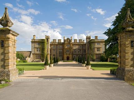 EYNSHAM HALL WITNEY