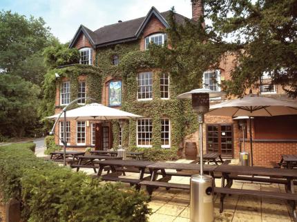 BEST WESTERN PLUS READING MOAT HOUSE BARKHAM READING