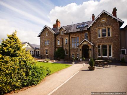 CLEVE HOTEL SPA APPLEY WELLINGTON