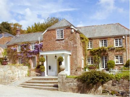 BOSCUNDLE MANOR BOSCOPPA ST AUSTELL