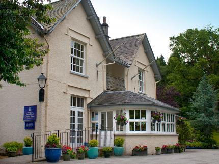 WINDERMERE BRIERY WOOD HOTEL BOWNESS ON WINDERMERE WINDERMERE