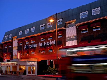 ANTOINETTE HOTEL WIMBLEDON COLLIERS WOOD LONDON