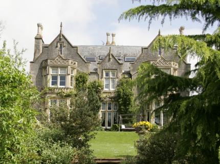 BERYL BLEADNEY WELLS