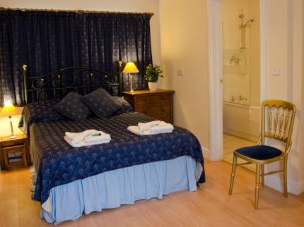 HALFWAY HOUSE INN ACTON ROUND BRIDGNORTH