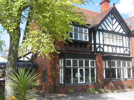 CHESTER COURT HOTEL BACKFORD CHESTER