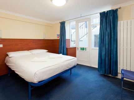 CRESTFIELD HOTEL BLOOMSBURY LONDON