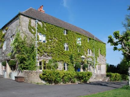 BATH ARMS BARROW STREET WARMINSTER