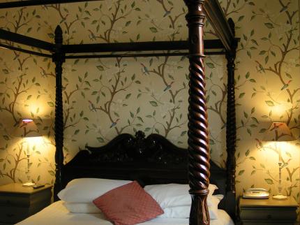 LONSDALE HOUSE BOWNESS ON WINDERMERE