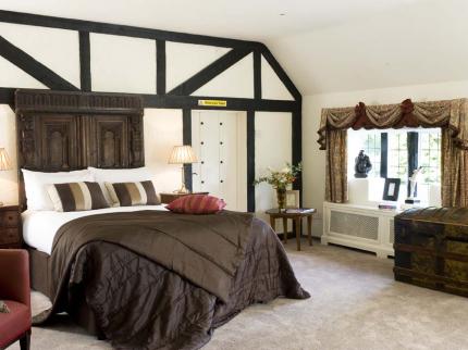 GHYLL MANOR HOTEL BROADBRIDGE HEATH HORSHAM