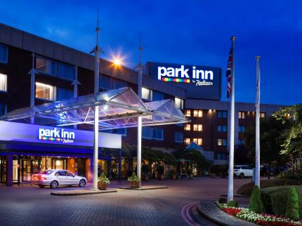 PARK INN BY RADISSON LONDON HEATHROW HOTEL HARMONDSWORTH HEATHROW MIDDLESEX