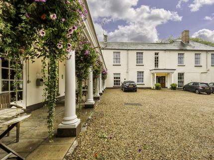 BEST WESTERN SHAFTESBURY ROYAL CHASE BEDCHESTER SHAFTESBURY