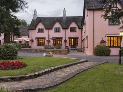 RAMADA RESORT CWRT BLEDDYN HOTEL SPA USK