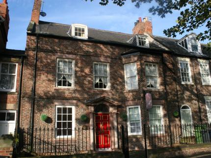 SIR WILLIAM FOX HOTEL SOUTH SHIELDS