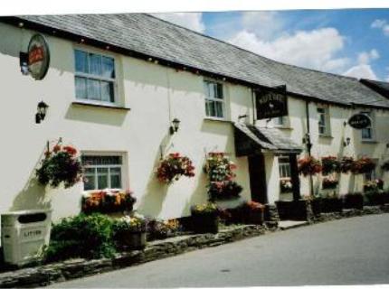 WHITE HART HOTEL BYLANE END LISKEARD